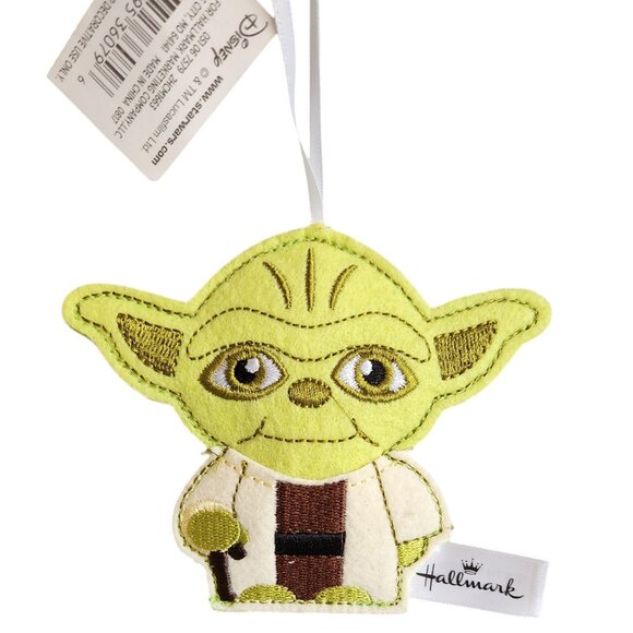 Star Wars 3.5" Yoda Hallmark Embroidered Flat Felt Christmas Tree Ornament Decor - Picture 1 of 2